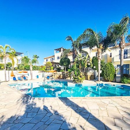 Serena Townhouse Пейя Экстерьер фото