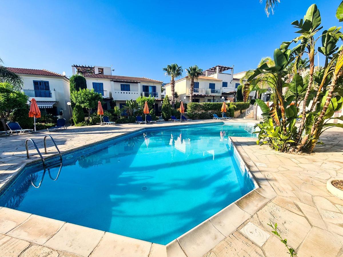 Serena Townhouse Пейя Экстерьер фото